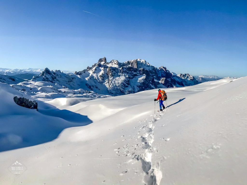 Zimní turistika v pohoří Dachstein